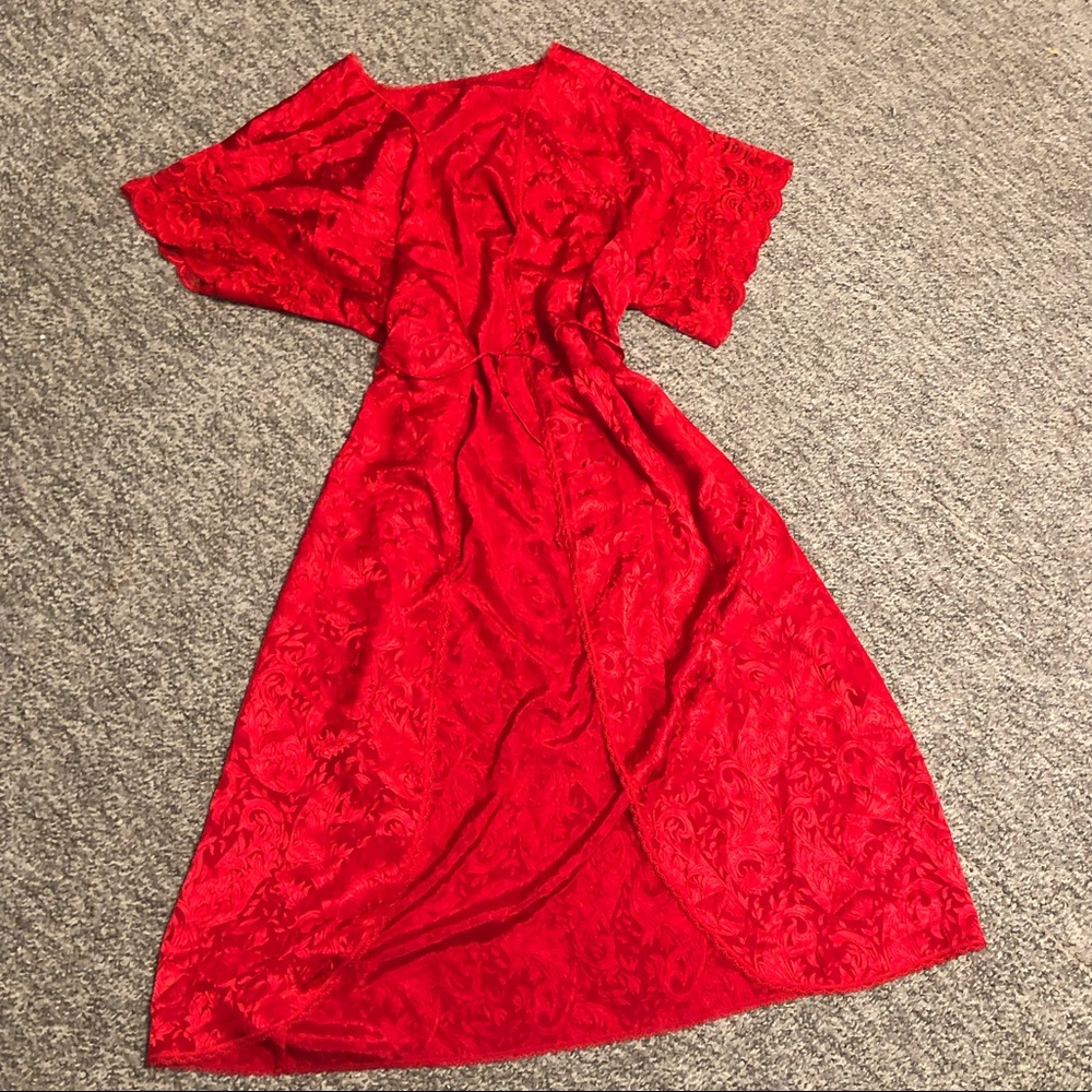 Deena  Vintage Large Red Silky Bath robe Print Floral